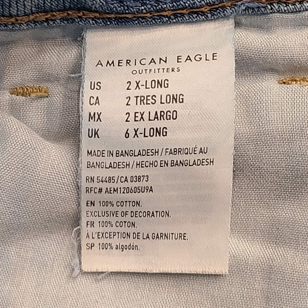 American Eagle Hi-Rise Tomgirl Distressed Light Wash Straight Leg Jeans 2 - Picture 15 of 16
